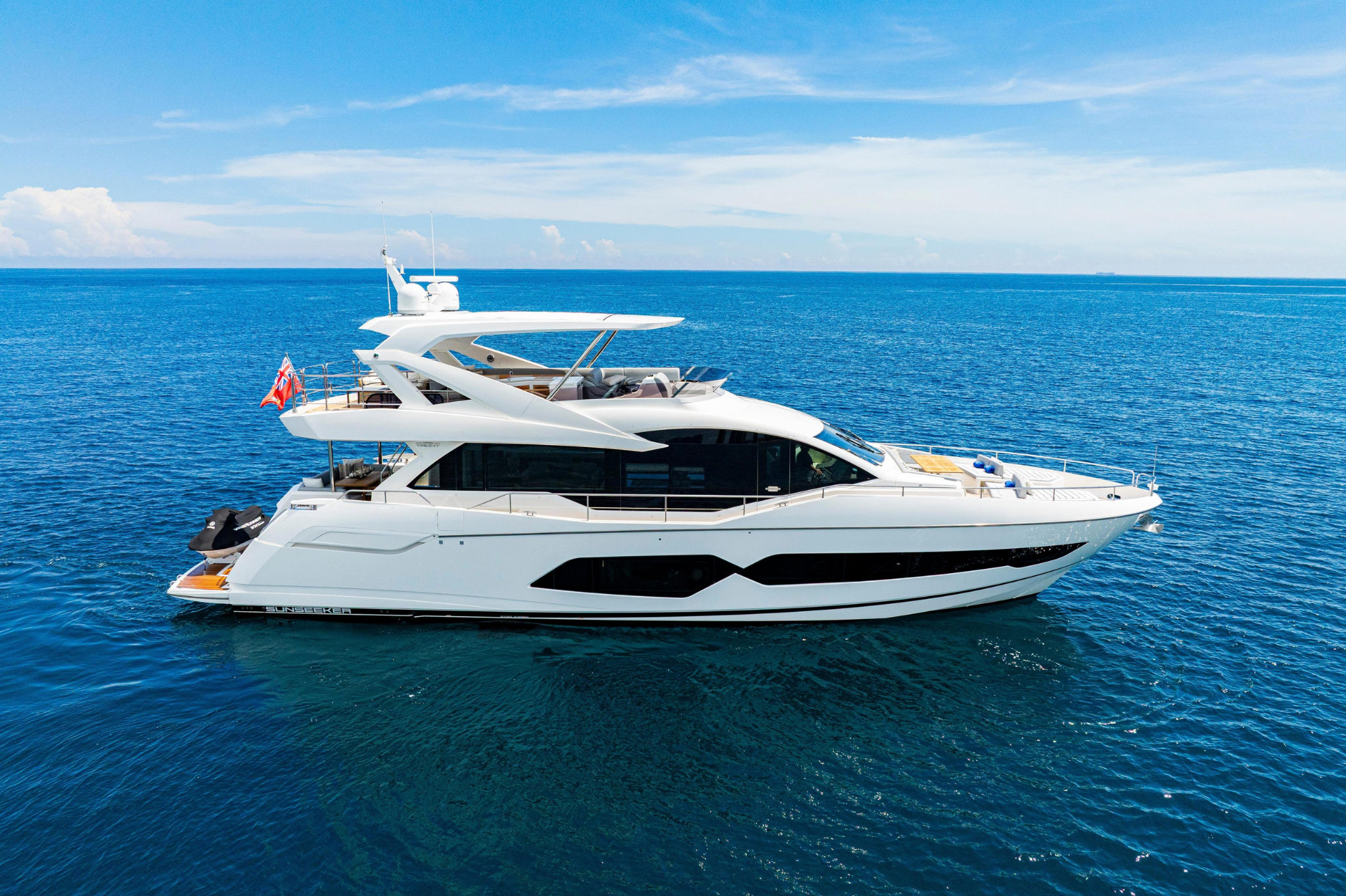 M/Y AURORA — YachtWatchCare Digital Twin demo yacht